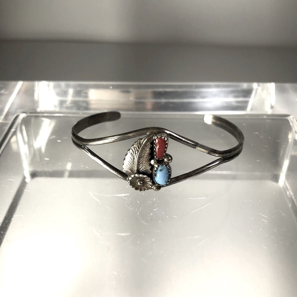 VTG NAVAJO TURQUOISE CORAL STERLING D CUFF AMERICAN INDIAN - Picture 11 of 12